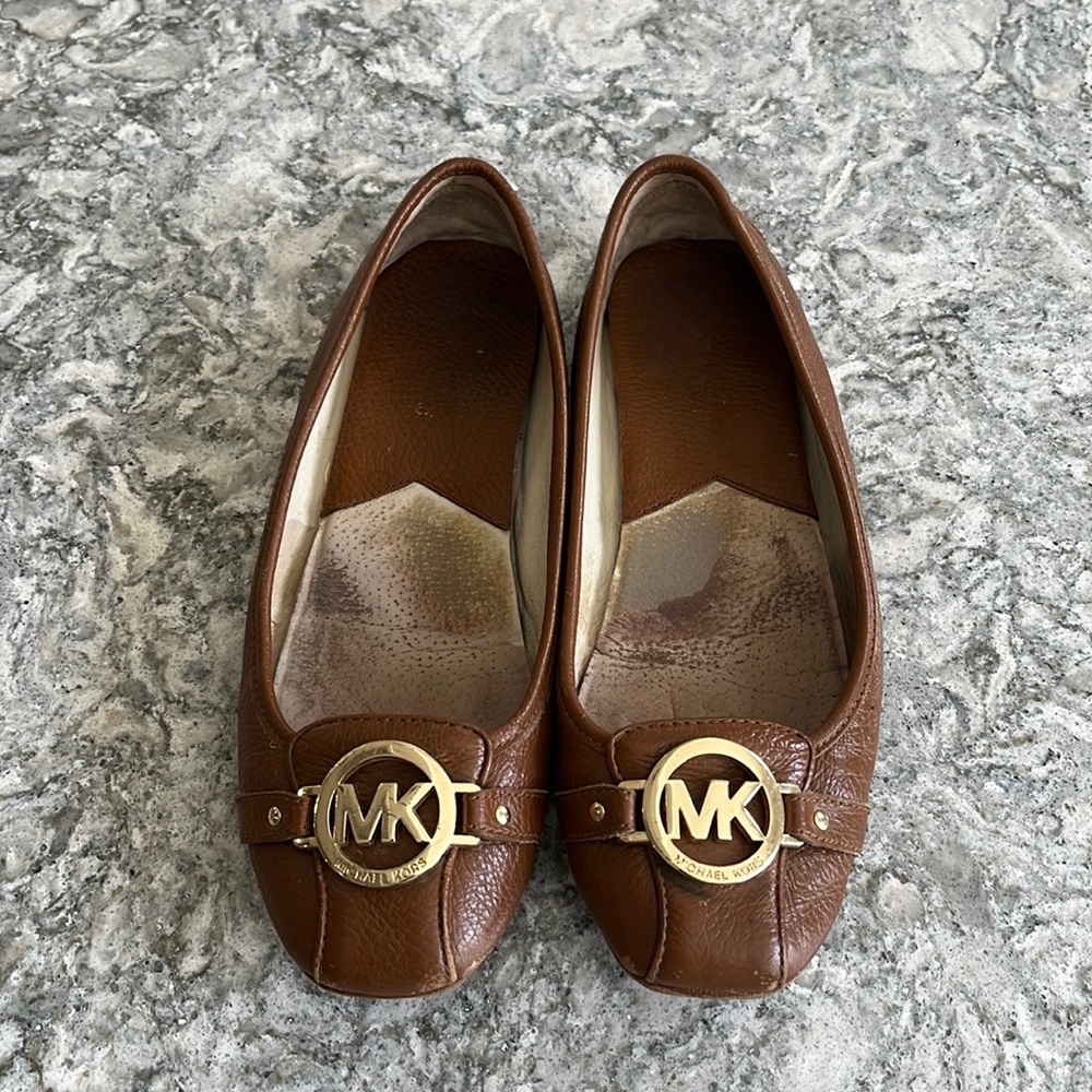Tan Michael Kors dress ballet flats with Gold MK. Size 9.5